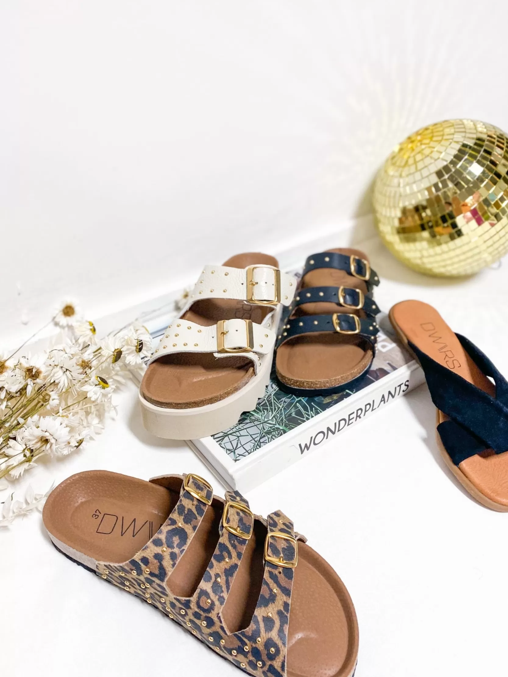 DWRS label SLIPPERS EN SANDALEN>KOMODO leopard - Slippers | Cognac